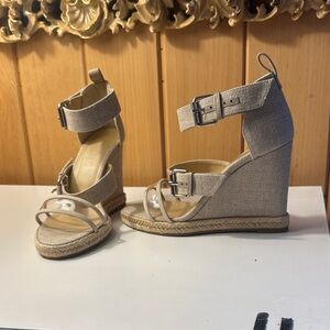 Ritch Erani NYFC Size 8 Beige Espadrille Wedges